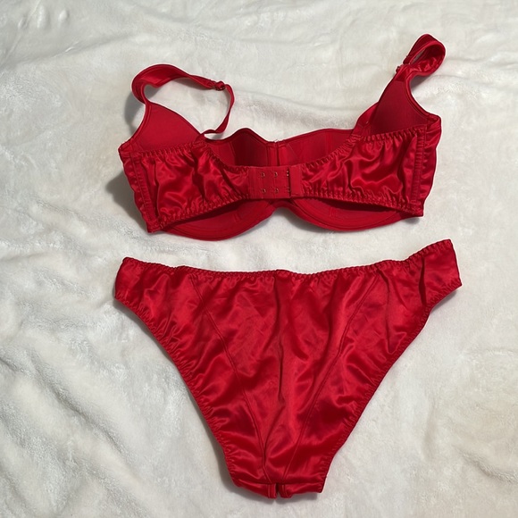 Intimates - Picture 2 of 3